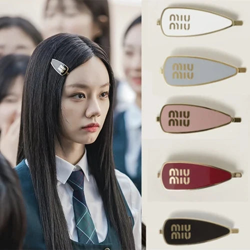 미우미우 에나멜 메탈 헤어클립 헤어핀 ~6Color~ (혜리 착용) · 김** 고객님